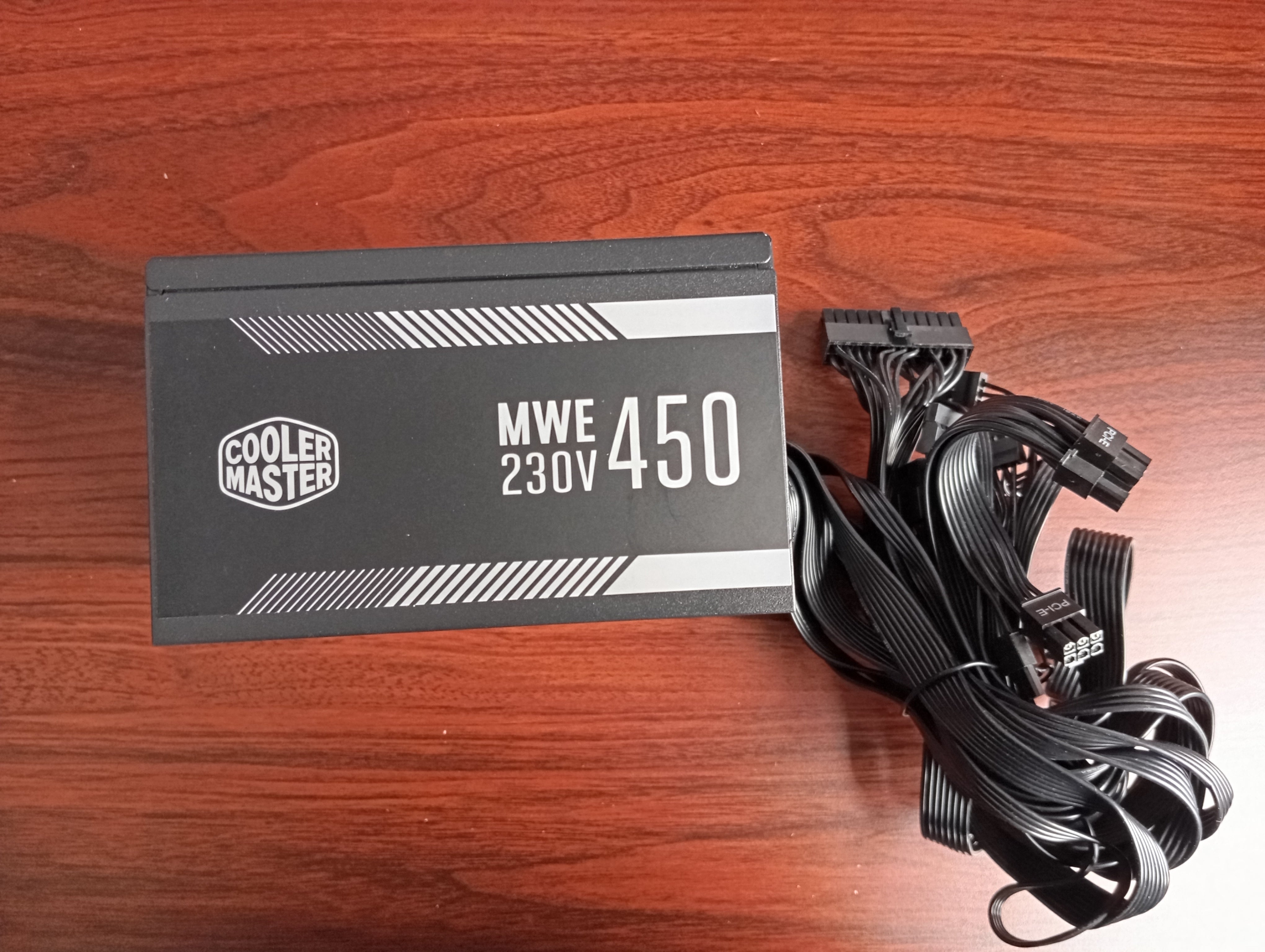 Refurbished Cooler Master MWE 450 White 230V - V2 Refurbished Cooler Master MWE 450 White 230V - V2